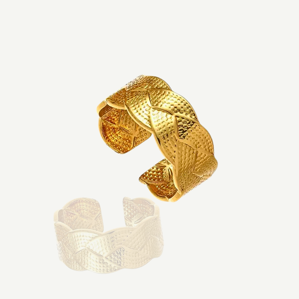 Lomi Ring