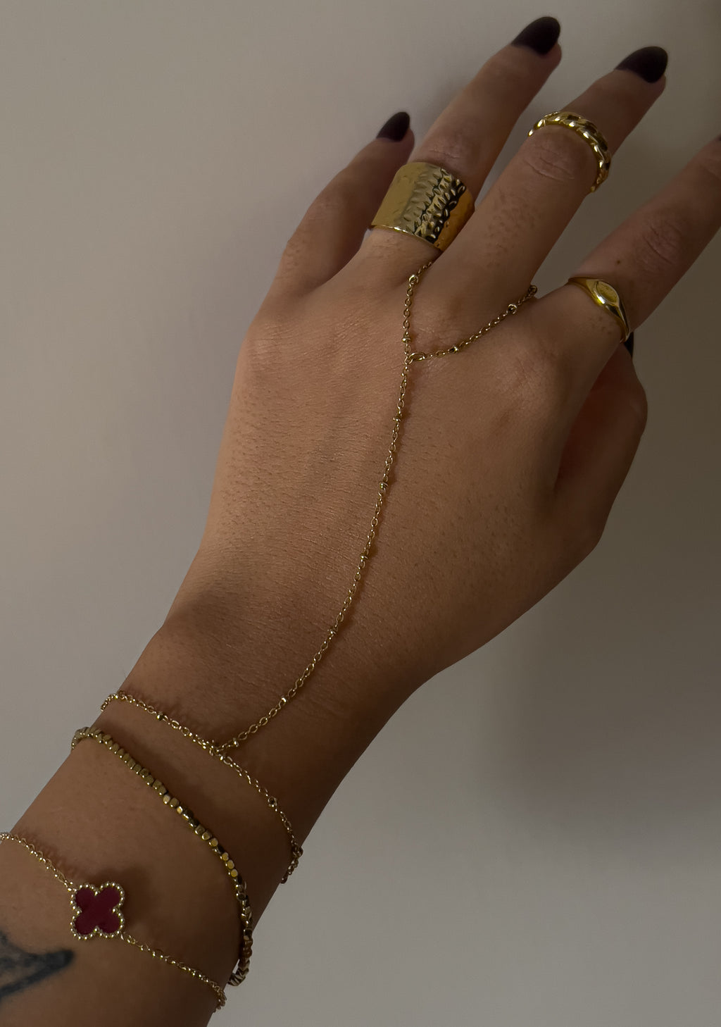 Karma Handchain