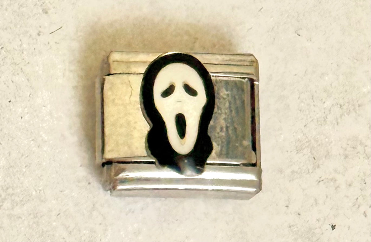 Scream charm
