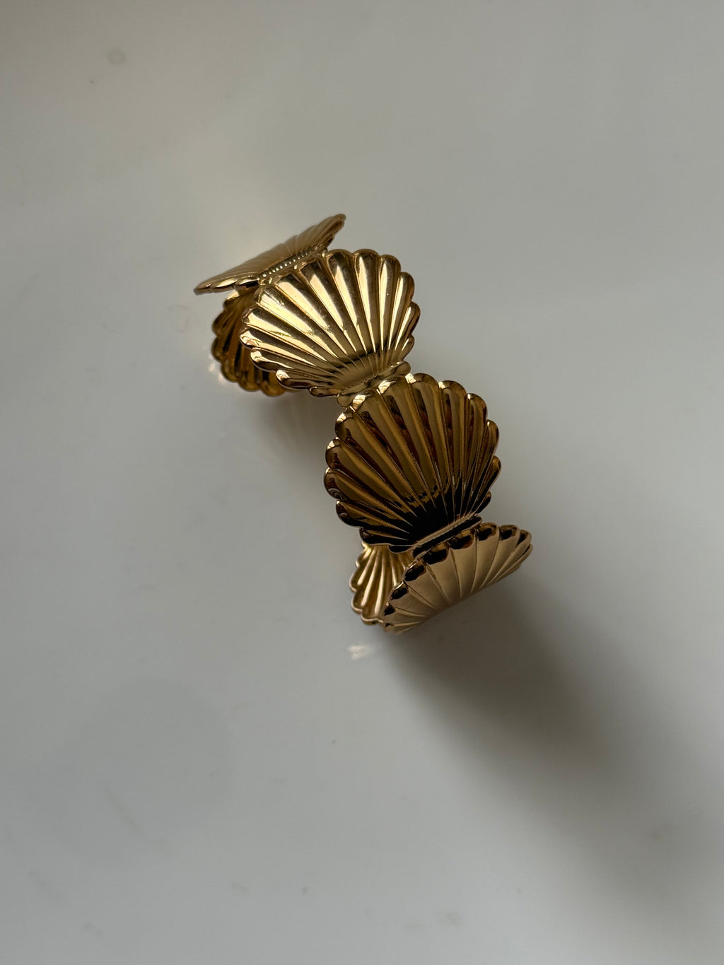 Shell bangle