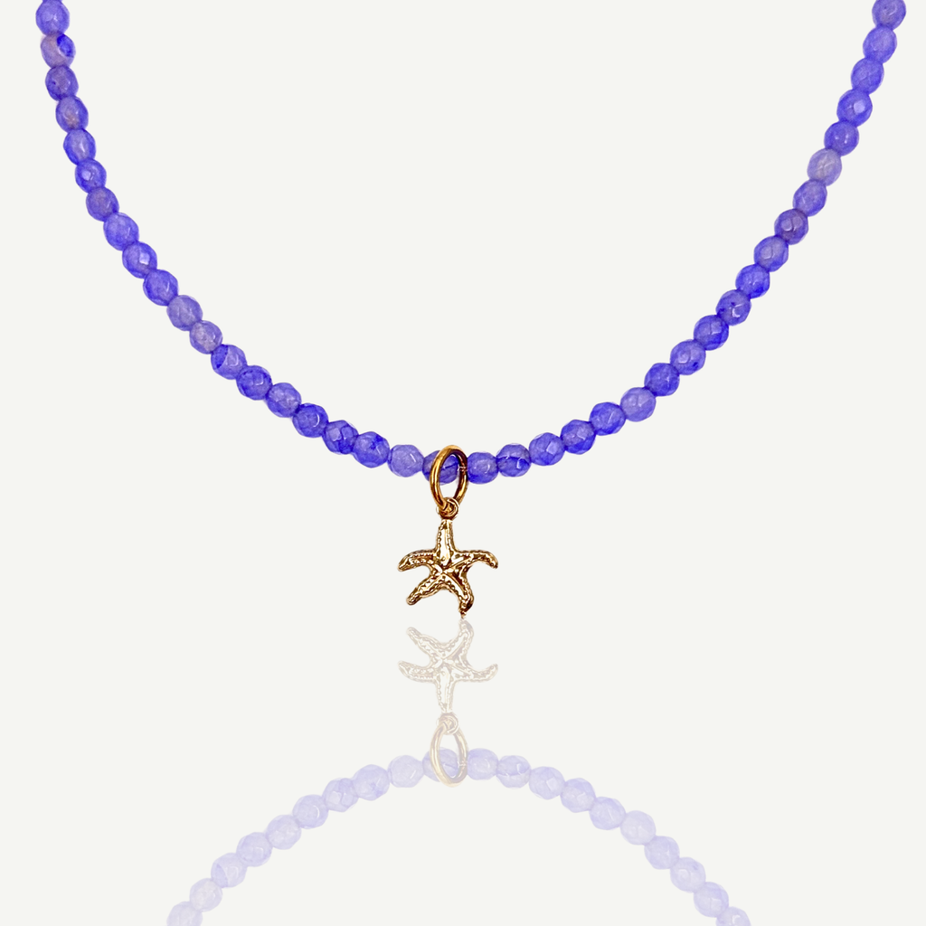 Akik with charms