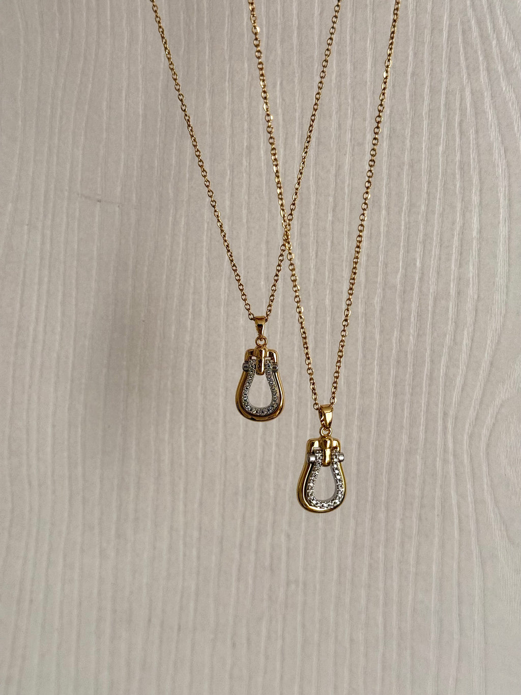 Dupe necklace