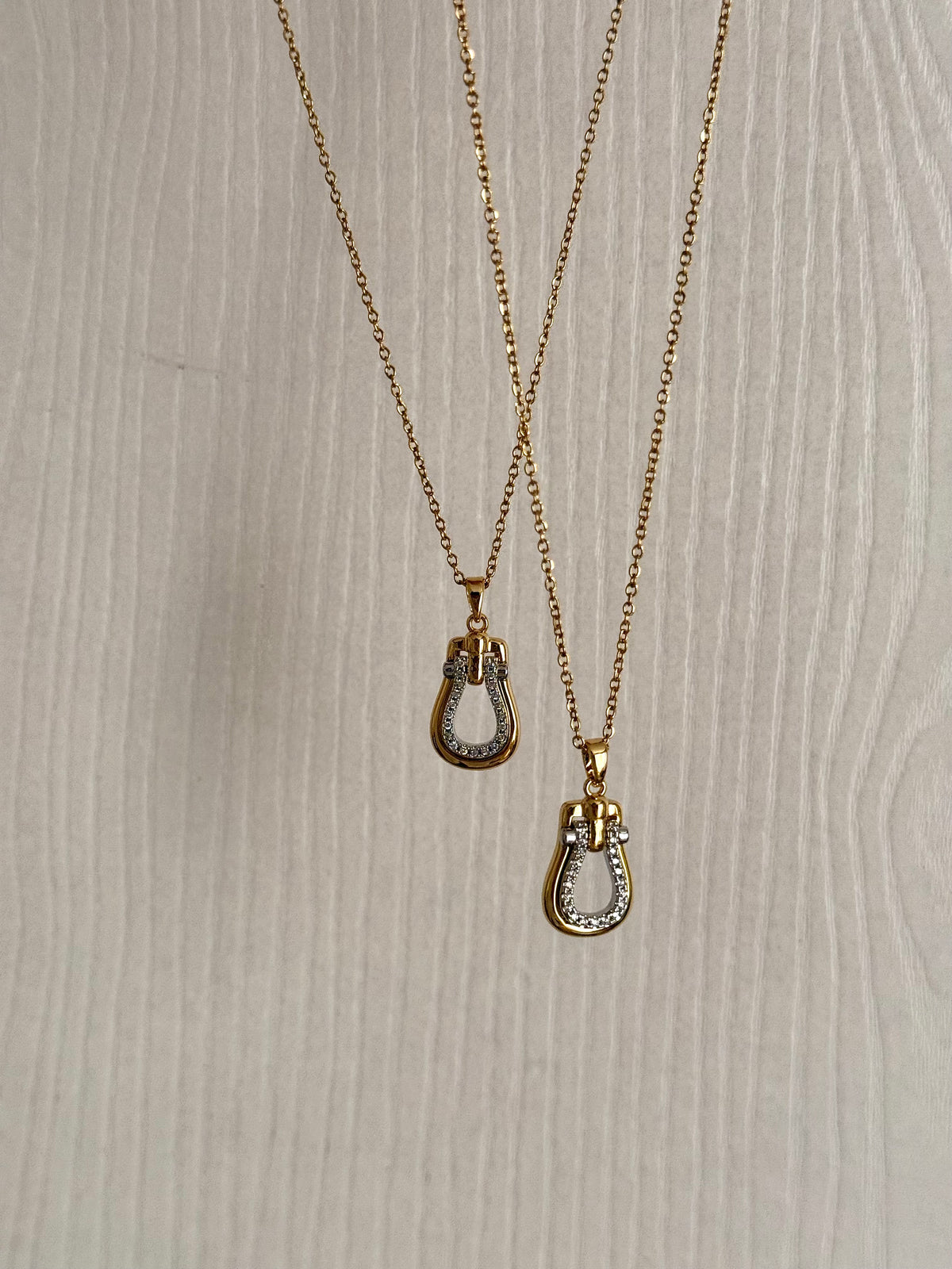 Dupe necklace