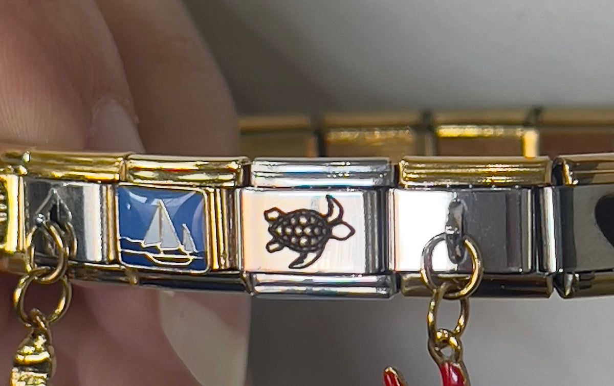 Turtle charm