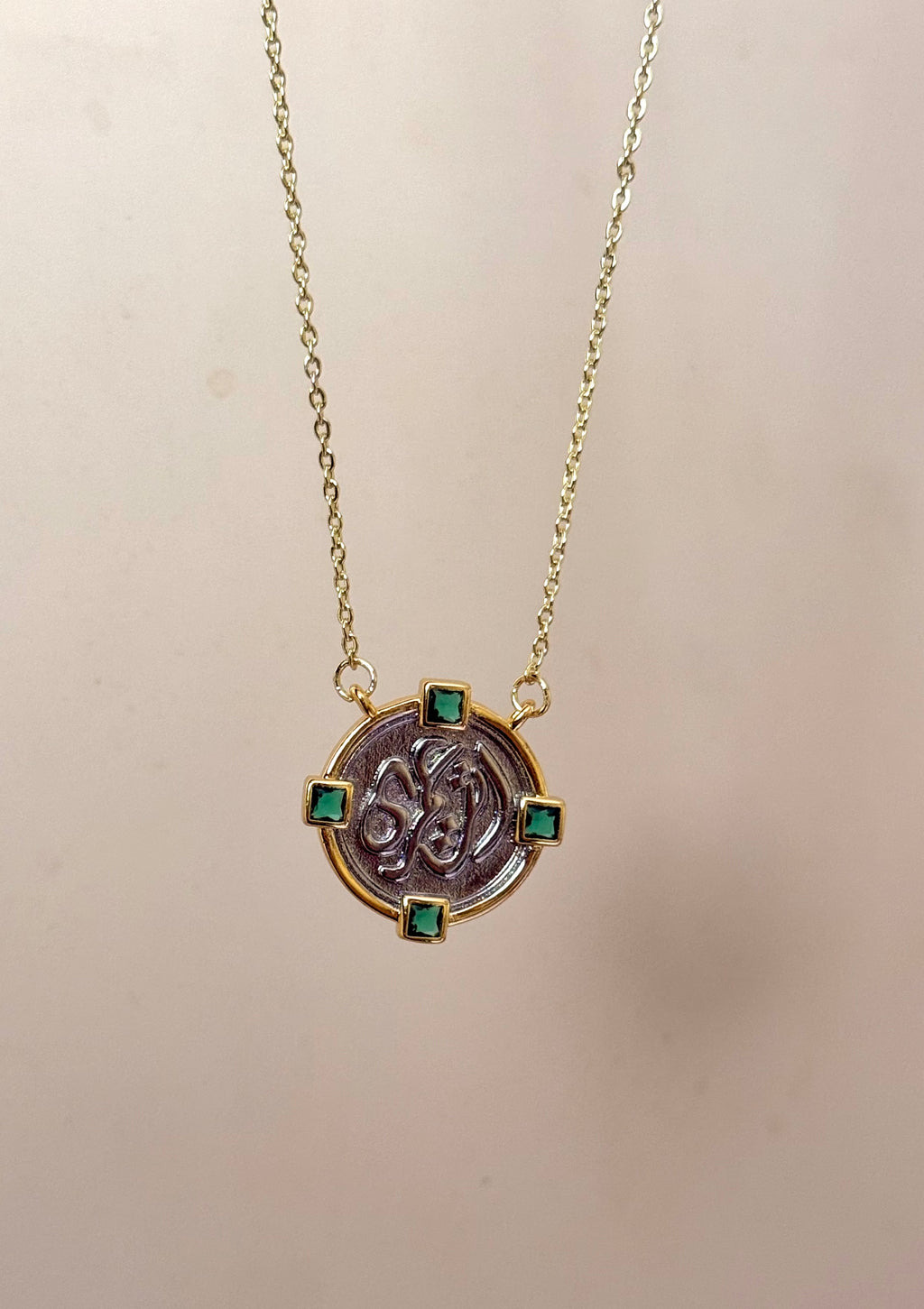 Enta omry necklace