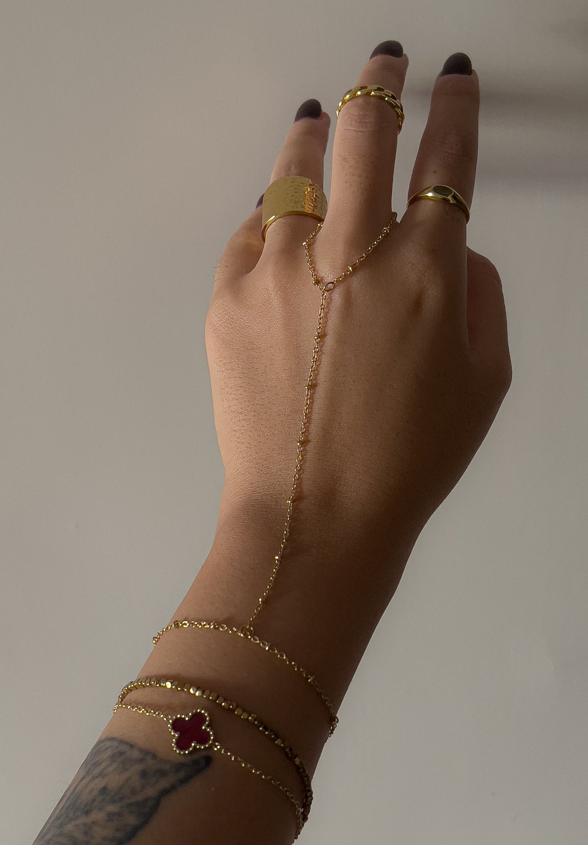 Karma Handchain