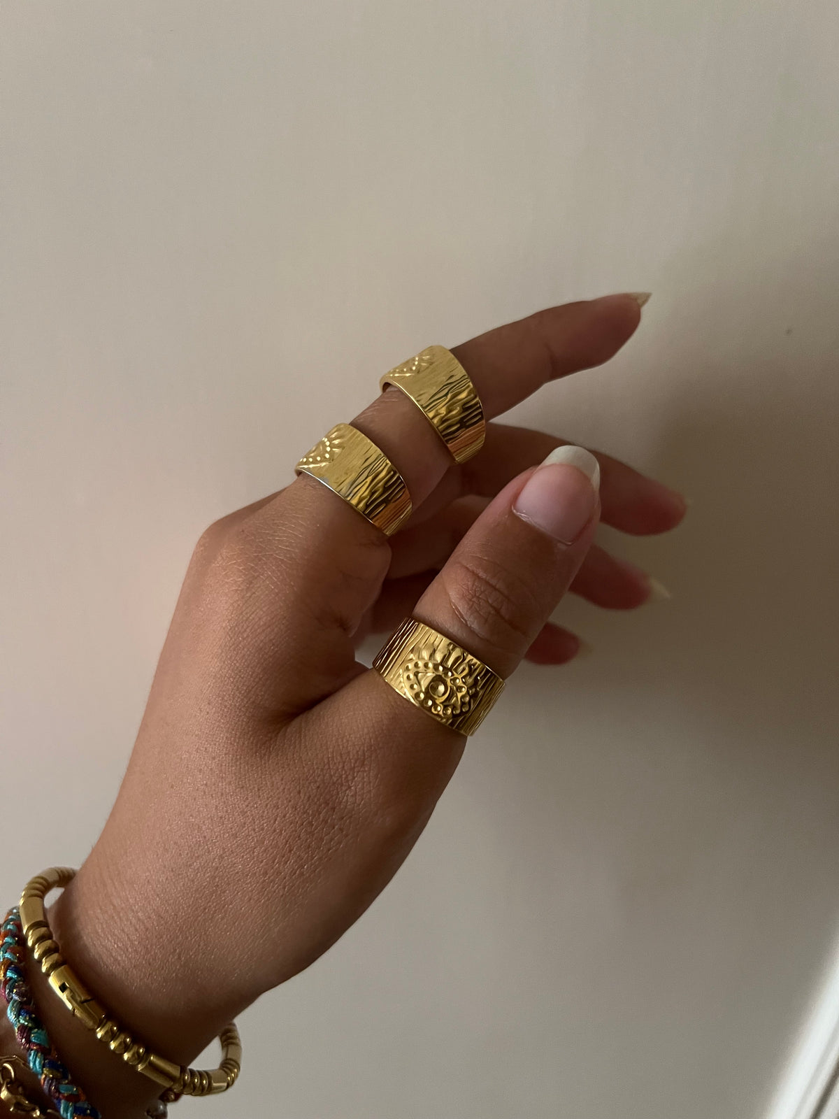 Chunky evileye ring