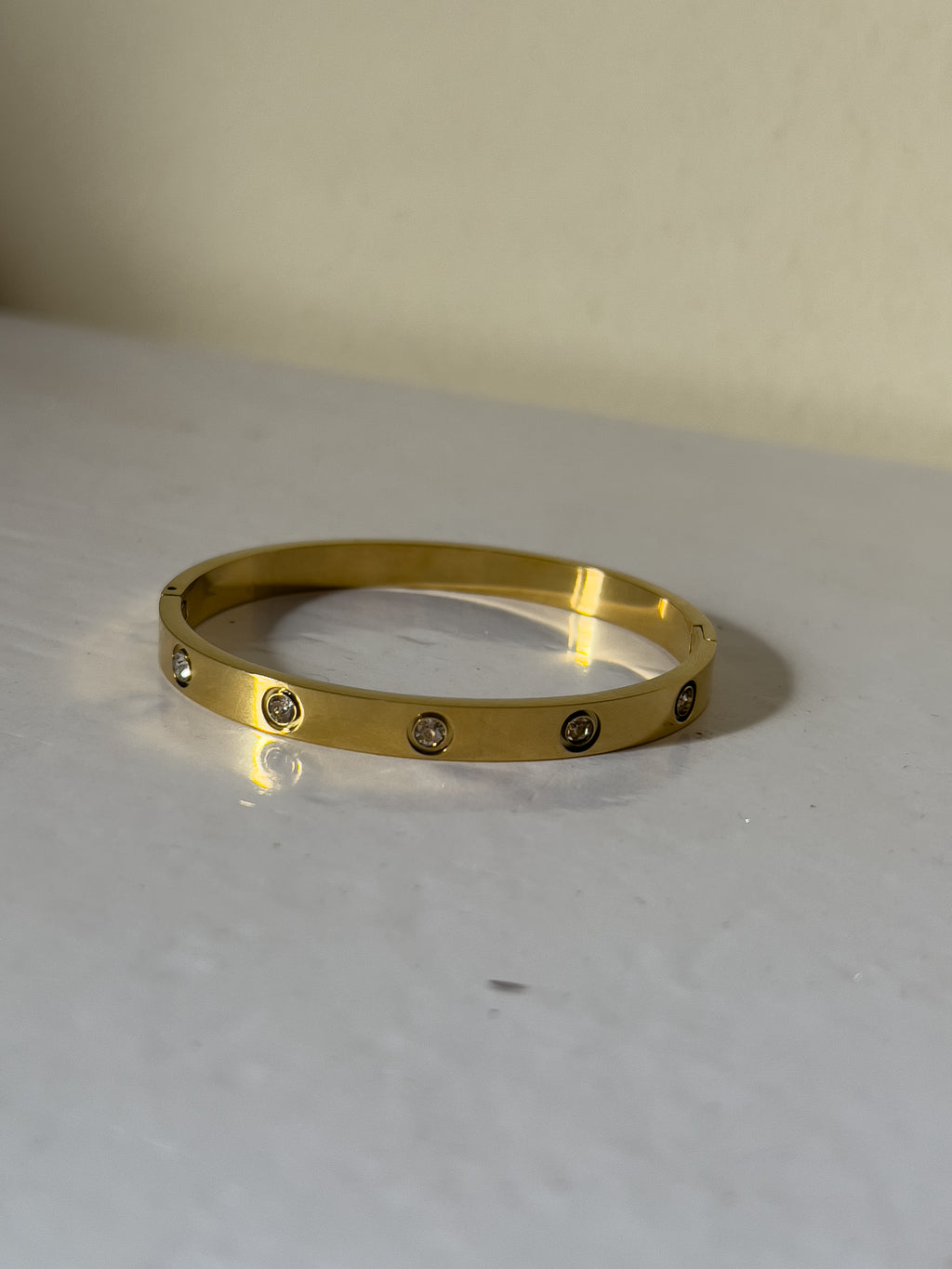 Stud Cartier bangle