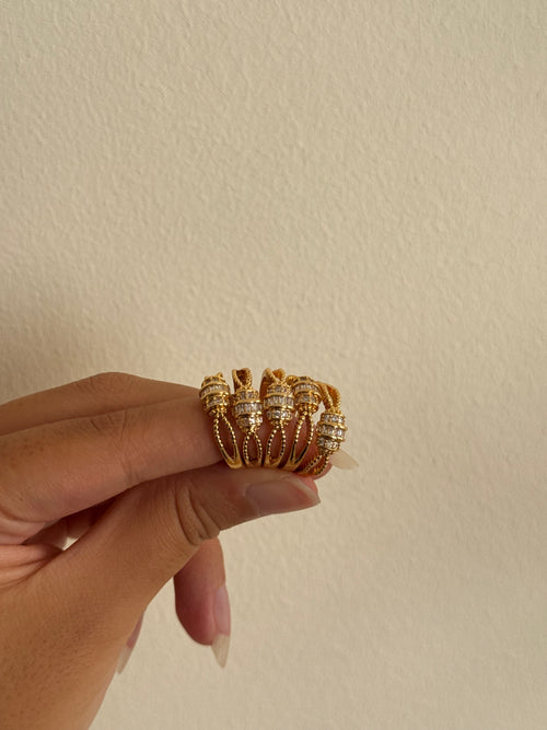 The Golden Knot